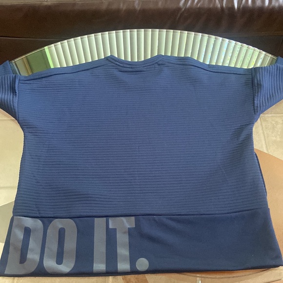 NIKE DRI-FIT sweat shirt - Picture 4 of 9